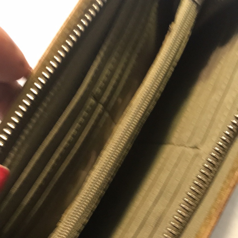 Fossil Vintage Leather Wallet Organizer - Picture 3 of 7